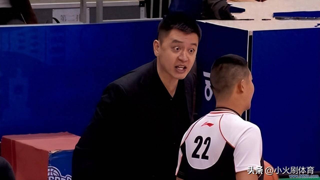 天津错失绝平,辽宁男篮惊恐4连胜!付豪罚球还得练杨鸣技高一筹
